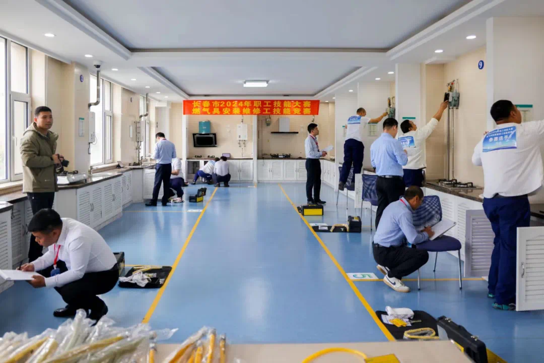 1729042233799936.png 1729042233799936.png